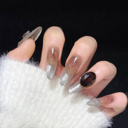 Amber Cat's Eye Press-on Nails: Warm and brilliant, fingertip charm blooms.